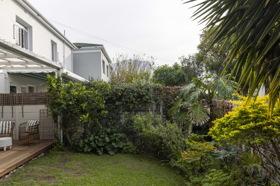 2 Bedroom Property for Sale in Claremont Western Cape